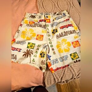 BDG Urban Outfiters  Colorful Graphic Men's Shorts‎ Size 30